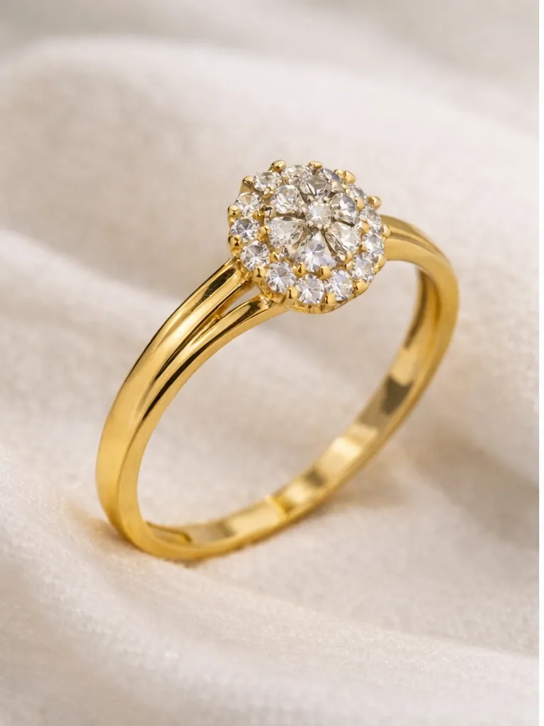 14K Gold Diamond Elegant Cluster Ring (Premium Finish)